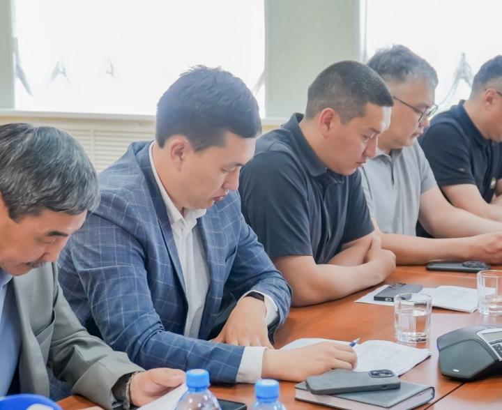 "Депутаты горсовета Улан-Удэ будут держать на контроле этот вопрос". Восстановление благоустройства после ремонтных работ ТГК-14 обсудили в горсовете "Депутаты горсовета Улан-Удэ будут держать на контроле этот вопрос". Восстановление благоустройства после ремонтных работ ТГК-14 обсудили в горсовете