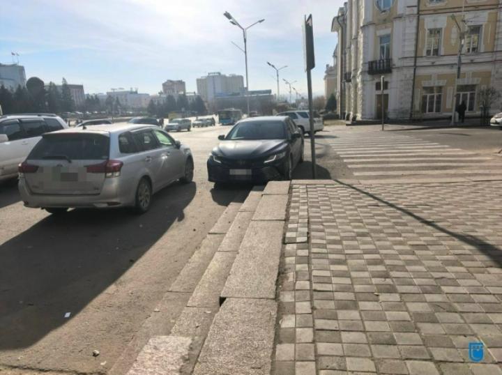 "Восстановят ограждения пандуса". Депутат Сергей Бурдиков - о безопасном проезде маломобильных граждан к главпочтамту